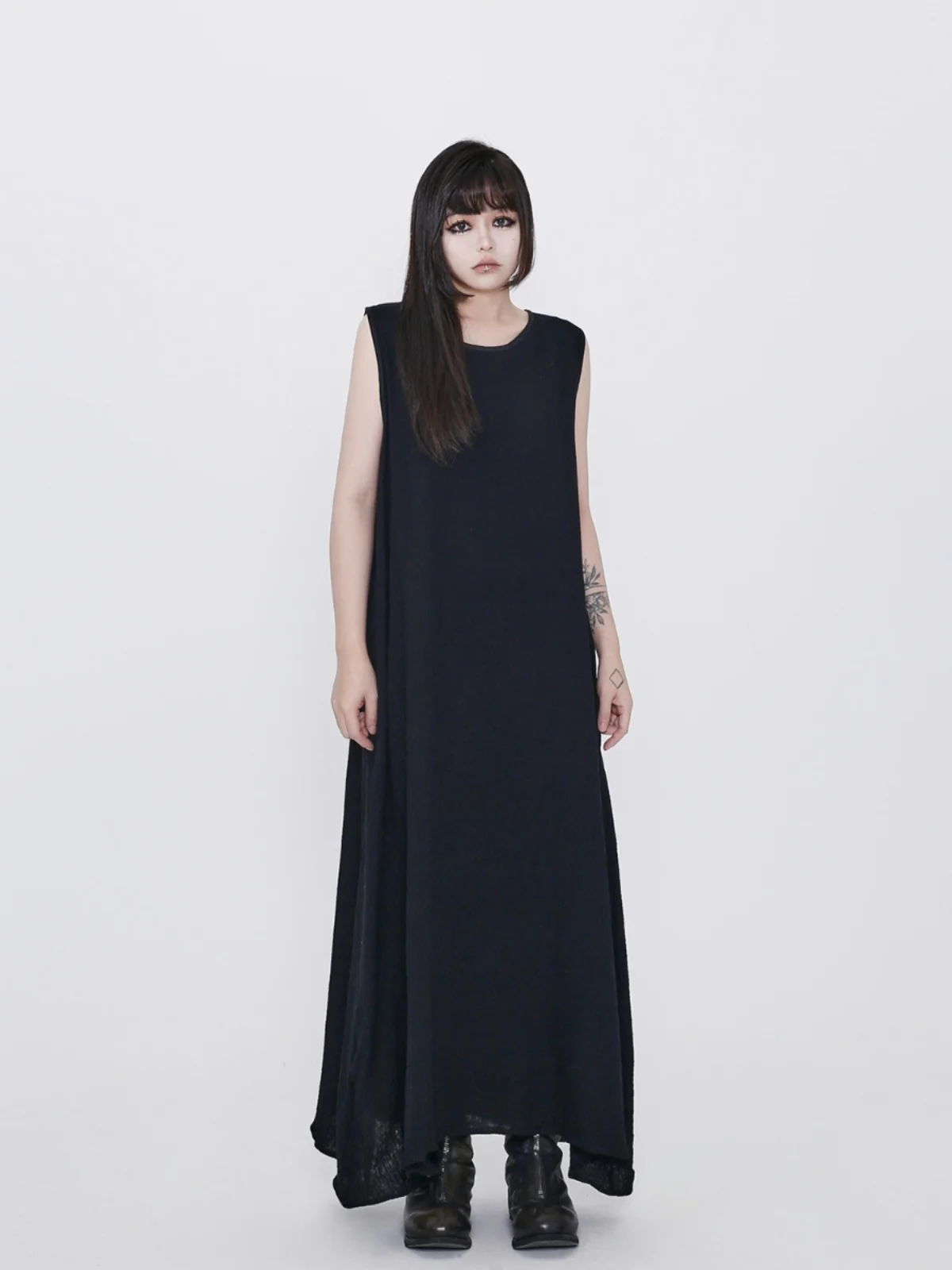 Dark Style A-Line Dress Hemmed Loose Fit New Summer Design by Yimin Women's Fashion Spring Autumn round Neck Sleeve...
Dark Style A-Line Dress Hemmed Loose Fit New Summer Design by Yimin Women's Fashion Spring Autumn round Neck Sleeve...