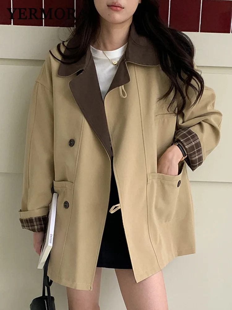 YERMORA Khaki Pocket Big Size Casual Short Trench For Women Lapel Long Sleeve Loose New Jacket Fashion Tide Spring Autumn 2025
YERMORA Khaki Pocket Big Size Casual Short Trench For Women Lapel Long Sleeve Loose New Jacket Fashion Tide Spring Autumn 2025