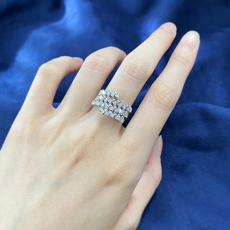 Authentic S925 Sterling Silver Wedding Ring for Women Similar Moissanite Diamond Cluster Ring Horse Eye Shape
Authentic S925 Sterling Silver Wedding Ring for Women Similar Moissanite Diamond Cluster Ring Horse Eye Shape