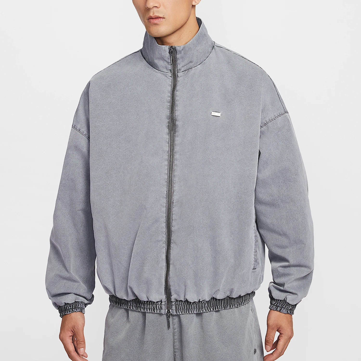 Оригинальная весенняя мужская повседневная куртка Nike с воротником-стойкой IF1549-010
Оригинальная весенняя мужская повседневная куртка Nike с воротником-стойкой IF1549-010
