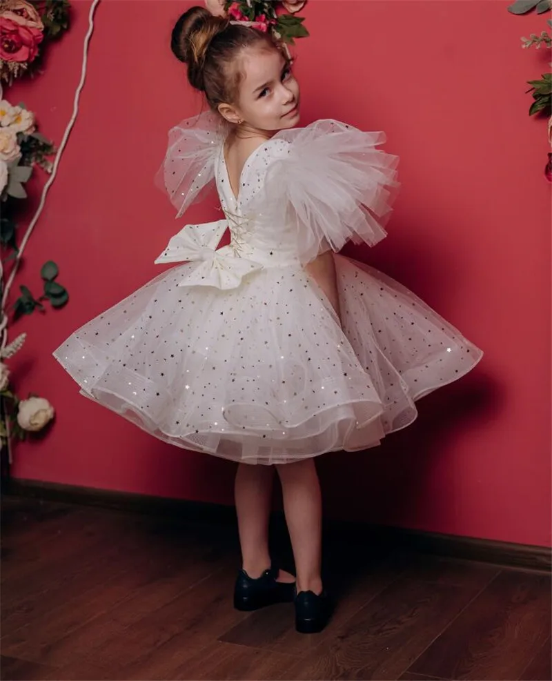 White Glitter Tulle Baby Girls Dress with Big Bow Princess Birthday Dress Kid Tutu Outfit Christmas Gift First Communion Gown
White Glitter Tulle Baby Girls Dress with Big Bow Princess Birthday Dress Kid Tutu Outfit Christmas Gift First Communion Gown