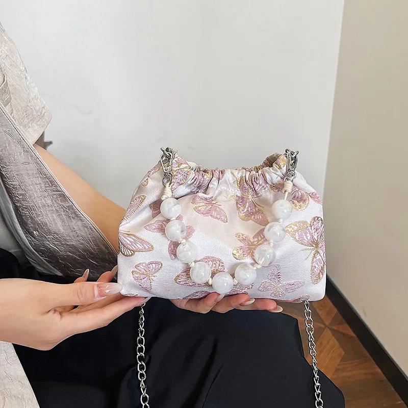 2025 New Chinese Style Silk Embroidery Crossbody Bag Vintage Beaded Handheld Shoulder Purse Versatile Classical Fashion Bag For 
2025 New Chinese Style Silk Embroidery Crossbody Bag Vintage Beaded Handheld Shoulder Purse Versatile Classical Fashion Bag For