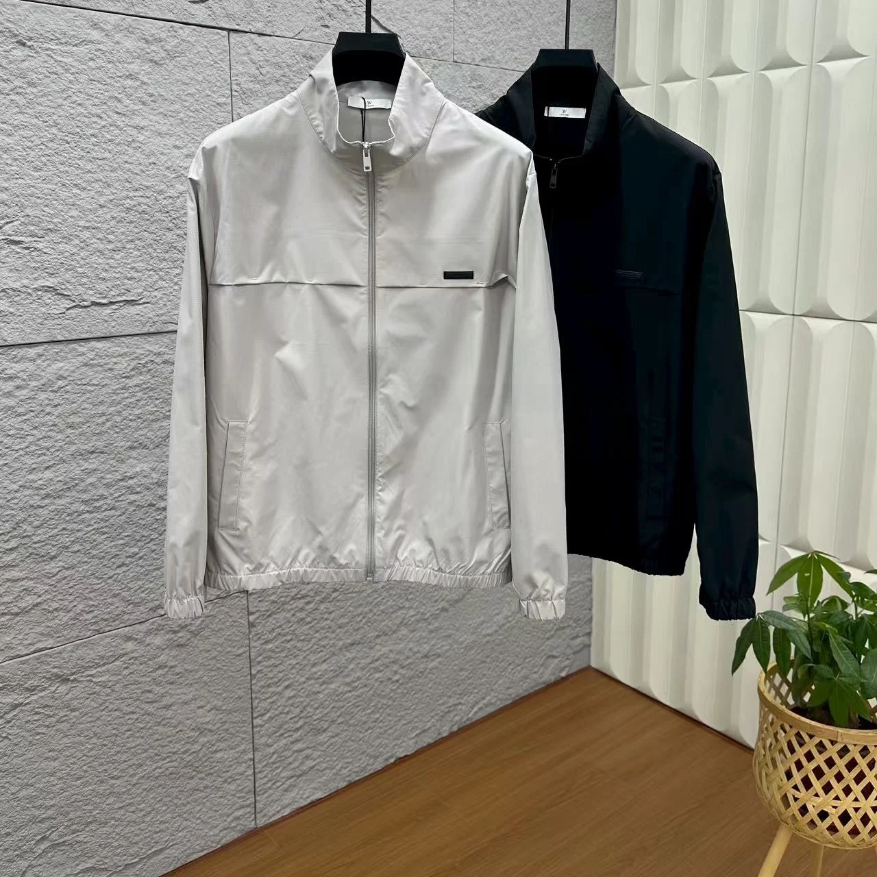 Ветрозащитная, водонепроницаемая, износостойкая, дышащая, повседневная куртка-жакет с воротником-стойкой для мужчин, весна-осень, модная
Ветрозащитная, водонепроницаемая, износостойкая, дышащая, повседневная куртка-жакет с воротником-стойкой для мужчин, весна-осень, модная