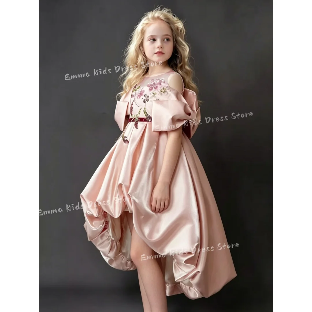 Custom Girl Flower Girl Dress 3D Applique Girl Pageant Wedding Satin Mini Dress with Bow for Fifteenth Birthday
Custom Girl Flower Girl Dress 3D Applique Girl Pageant Wedding Satin Mini Dress with Bow for Fifteenth Birthday