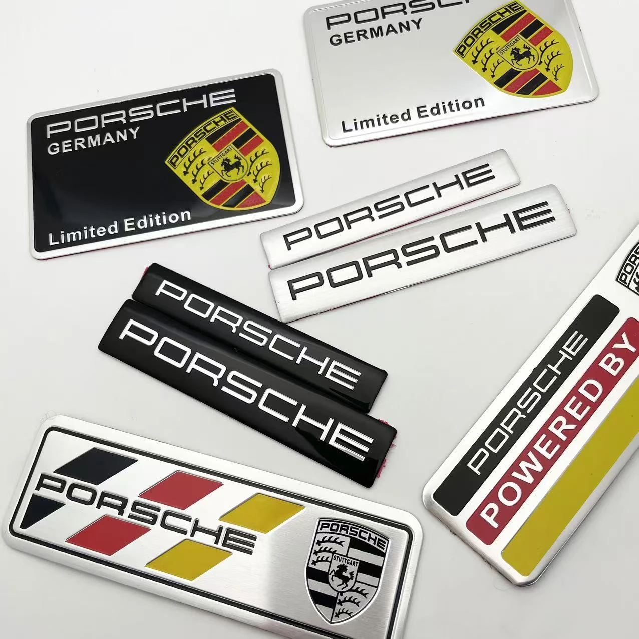 3D Aluminum Car Badge Sticker Body Trunk Decoration Decal Modification Accessories For Porsche Macan Panamera Cayenne Cayman 911
3D Aluminum Car Badge Sticker Body Trunk Decoration Decal Modification Accessories For Porsche Macan Panamera Cayenne Cayman 911