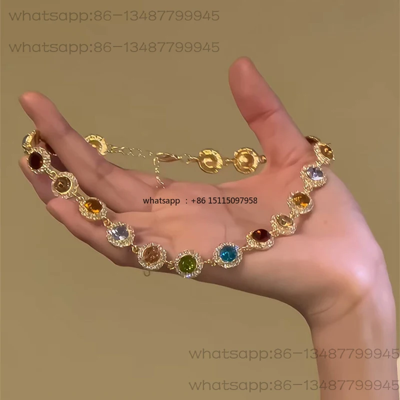 Color zircon super flash necklace women's high-end exquisite collarbone chain
Color zircon super flash necklace women's high-end exquisite collarbone chain