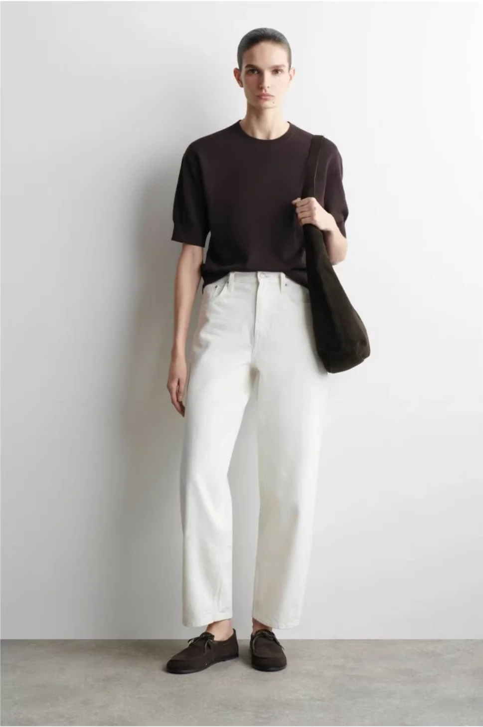 XIMIAN APPAREL 2026 YAZHIMEI spring new style of Women's casual fashion standard-fit dark brown puff-sleeved knitted T-shirt
XIMIAN APPAREL 2026 YAZHIMEI spring new style of Women's casual fashion standard-fit dark brown puff-sleeved knitted T-shirt