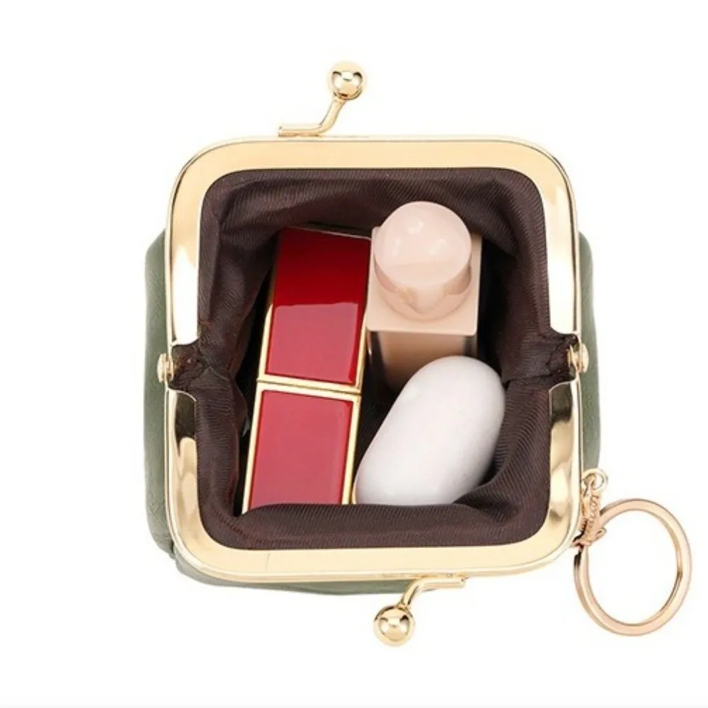 Retro Solid Color Coin Purse Mini Compact PU Leather Kiss Lock Wallet Portable Lock Clip Key Bag
Retro Solid Color Coin Purse Mini Compact PU Leather Kiss Lock Wallet Portable Lock Clip Key Bag