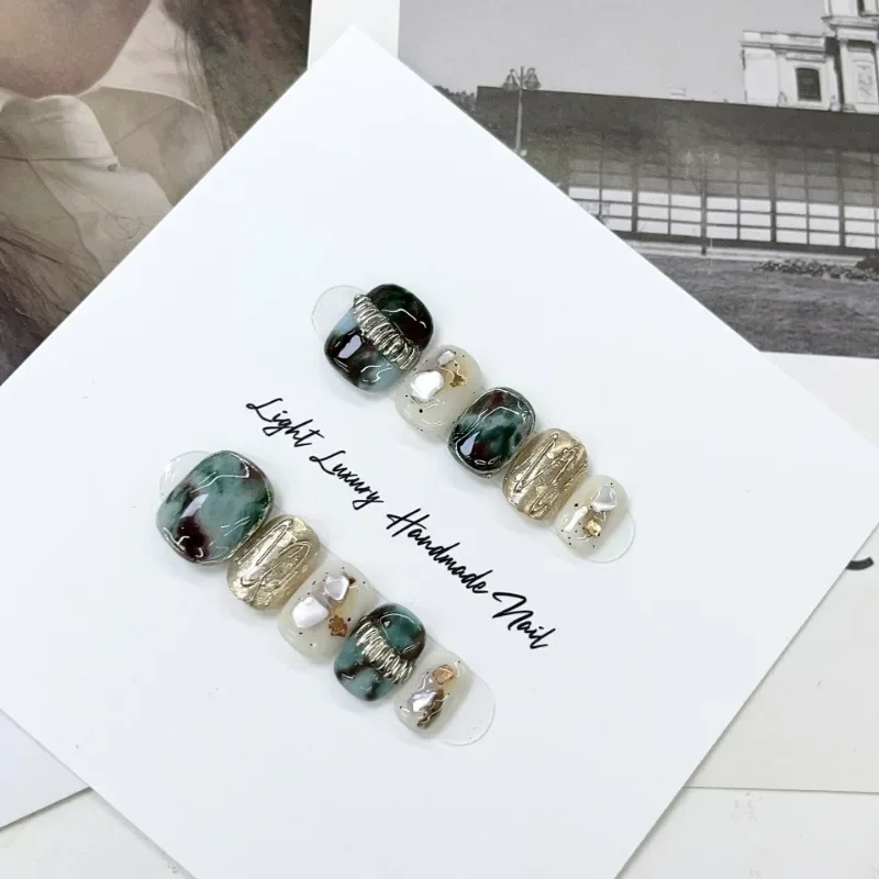10pcs Handmade Green Gold Self-nail Decorated Adhesive False Nails Artificial Press on Nails Fashion 2025 Fingernails Fake Nails
10pcs Handmade Green Gold Self-nail Decorated Adhesive False Nails Artificial Press on Nails Fashion 2025 Fingernails Fake Nails