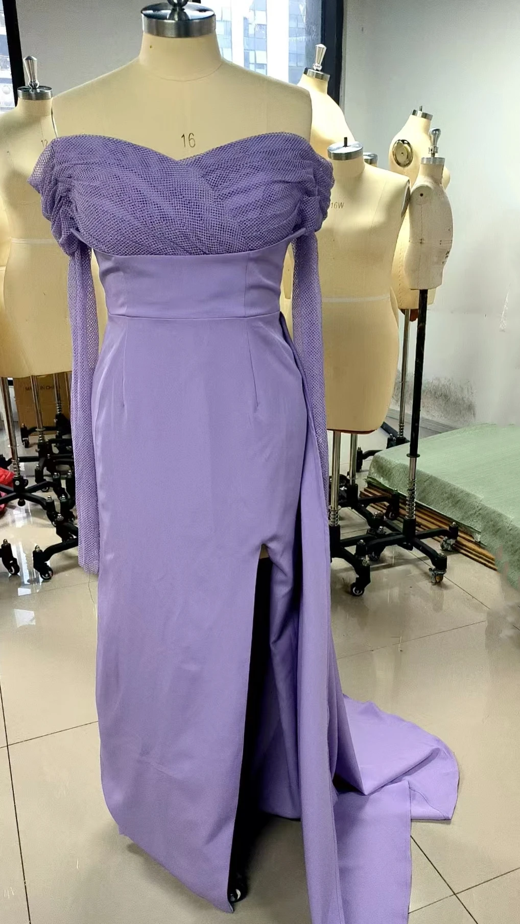 Oisslec Dress Elegant Vintage Sweet Purple Lace Boat Neck Slit Customized Formal Occasion Prom Dress Evening Party Gowns
Oisslec Dress Elegant Vintage Sweet Purple Lace Boat Neck Slit Customized Formal Occasion Prom Dress Evening Party Gowns