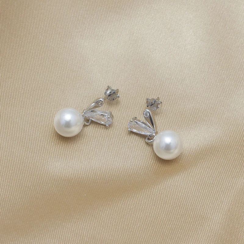 Fashion Unique Design 925 Sterling Silver Jewellery Zircon Artificial Pearl Earring For Women Luxury Fine Jewelry
Fashion Unique Design 925 Sterling Silver Jewellery Zircon Artificial Pearl Earring For Women Luxury Fine Jewelry