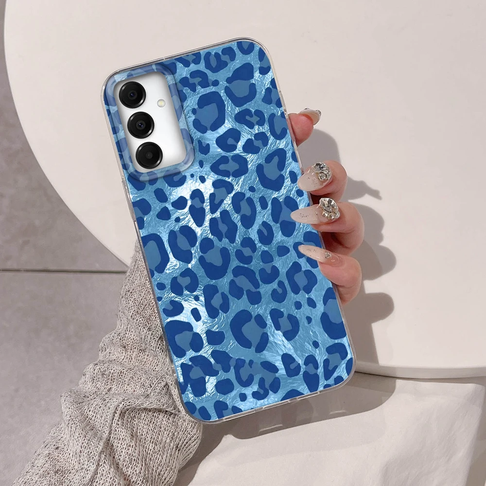 Fashion Blue Leopard Girls Phone Case for Samsung Galaxy A17 A56 A07 A36 A16 A35 S25 S24 S23 S22 S21 FE S26 Plus Ultra Cover
Fashion Blue Leopard Girls Phone Case for Samsung Galaxy A17 A56 A07 A36 A16 A35 S25 S24 S23 S22 S21 FE S26 Plus Ultra Cover