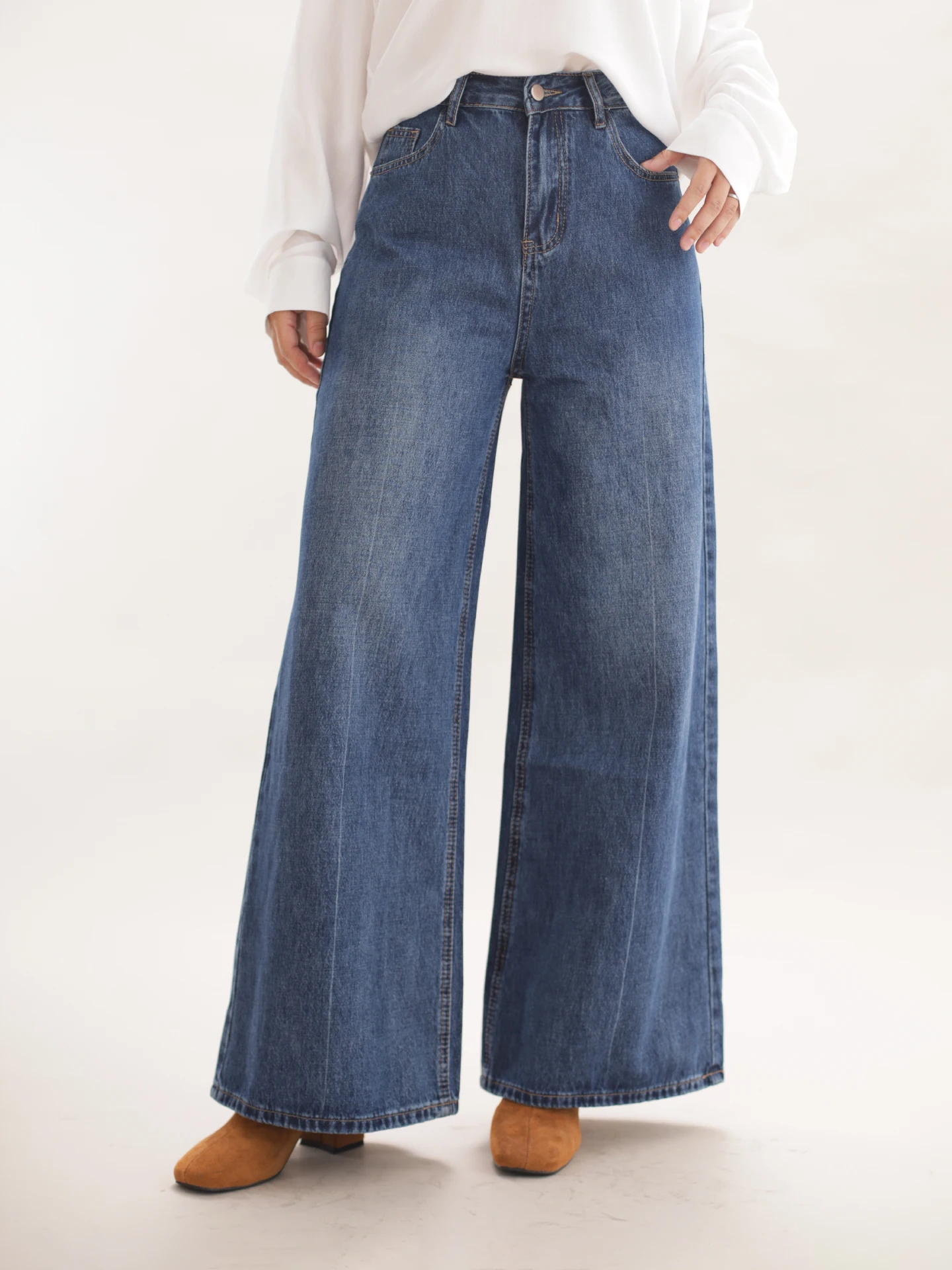High Waist Wide Leg Jeans Slimming Effect French Sle Stand Fit Button Closure Denim Ladies Faion Autumn Season
High Waist Wide Leg Jeans Slimming Effect French Sle Stand Fit Button Closure Denim Ladies Faion Autumn Season