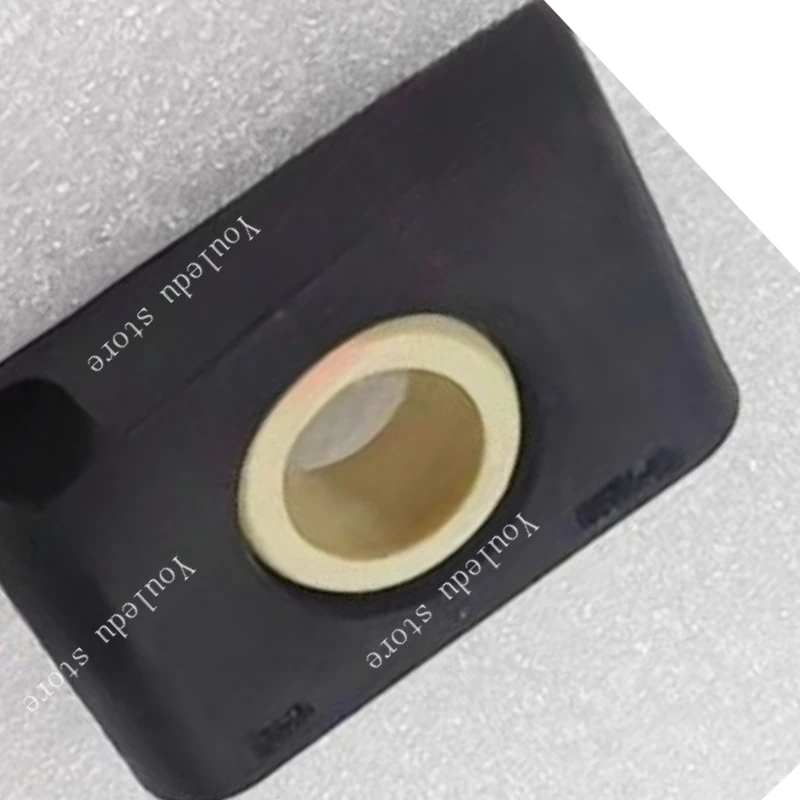 Подходит для QJ900GS-8D Qianjiang Sai 921, базовый подшипник, монтажное сиденье рулевого демпфера, титановая линейка, кронштейн, крепежное сиденье
Подходит для QJ900GS-8D Qianjiang Sai 921, базовый подшипник, монтажное сиденье рулевого демпфера, титановая линейка, кронштейн, крепежное сиденье