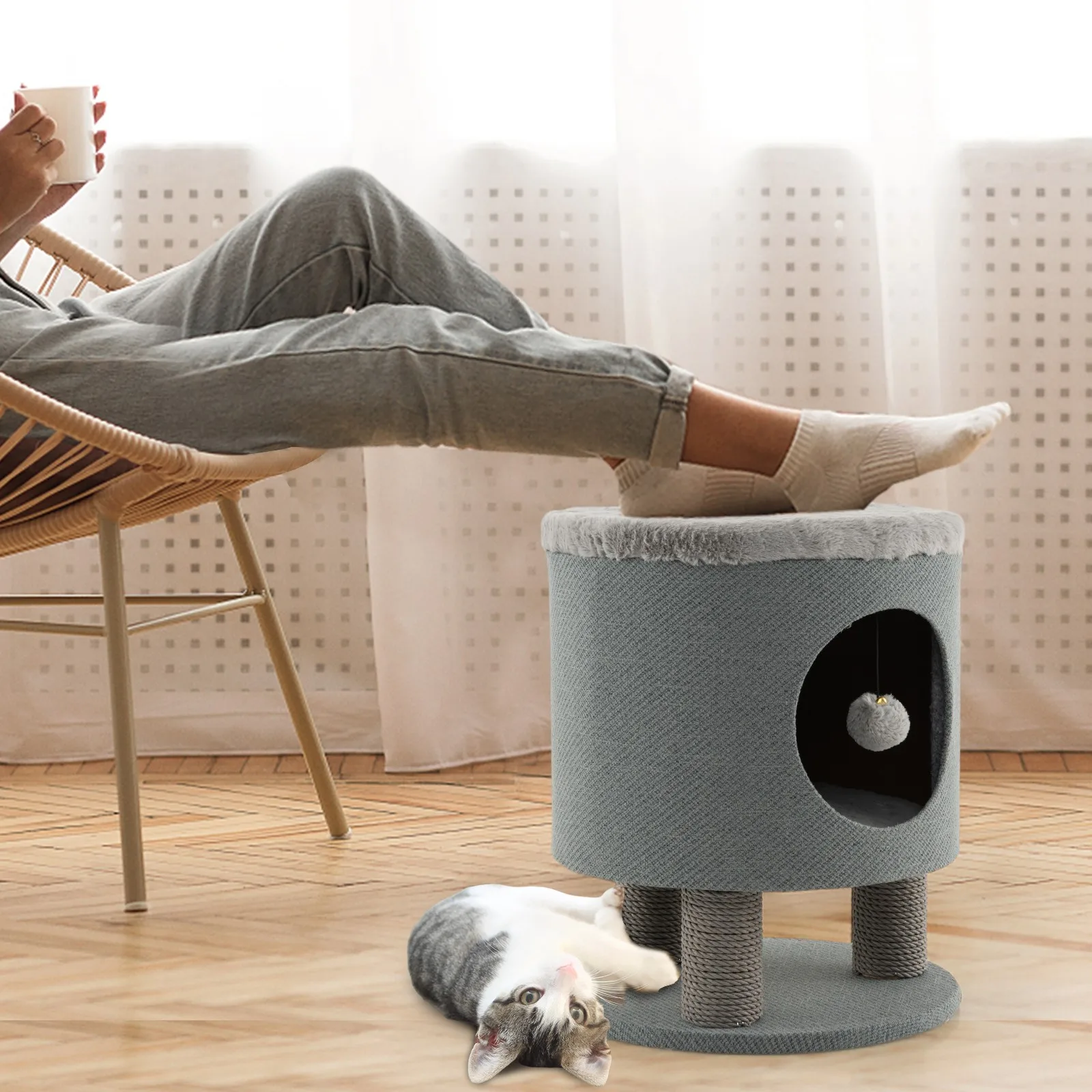 3-IN-1 Cat Condo Stool Kitty Bed with Scratching Posts & Plush Ball Toy Grey
3-IN-1 Cat Condo Stool Kitty Bed with Scratching Posts & Plush Ball Toy Grey