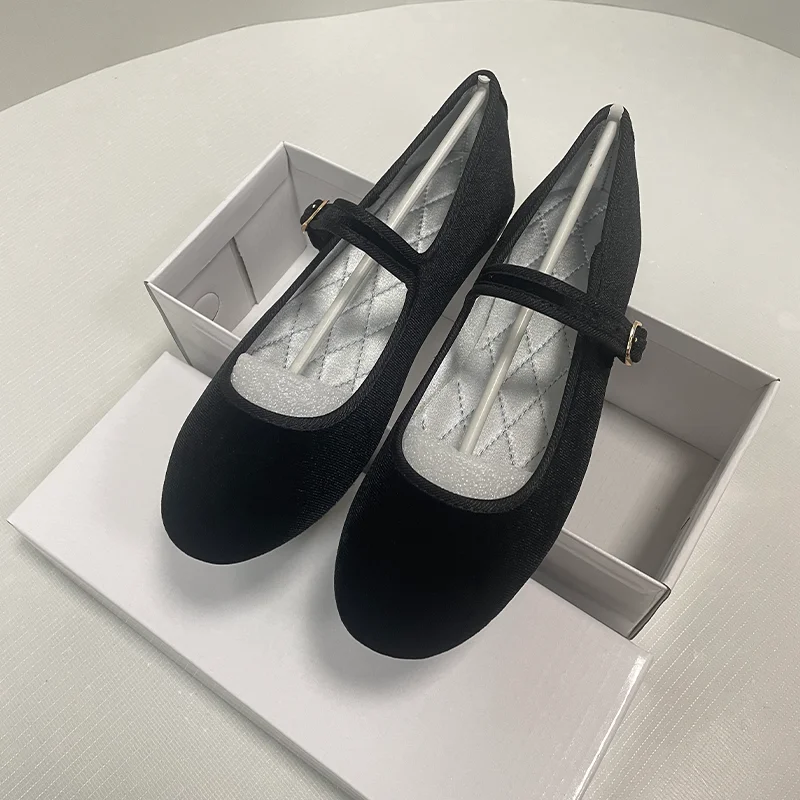 Женские повседневные туфли-мэри-джейн из черной замши с круглым носком, без застежек, в корейском стиле, с нескользящей резиновой подошвой
Женские повседневные туфли-мэри-джейн из черной замши с круглым носком, без застежек, в корейском стиле, с нескользящей резиновой подошвой