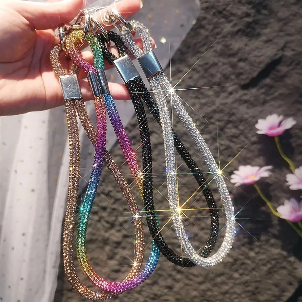Glitter Full Diamond Cell Phone Charm Lanyard Bling Crystal Wrist Strap Anti-lost Short Hand Strap for Universal Phone Accessory
Glitter Full Diamond Cell Phone Charm Lanyard Bling Crystal Wrist Strap Anti-lost Short Hand Strap for Universal Phone Accessory