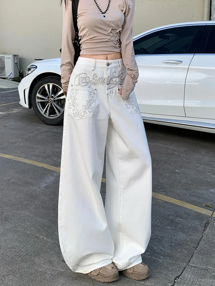 Женские свободные мешковатые джинсы с вышивкой Y2K, женские модные повседневные широкие джинсовые брюки с высокой талией 2025, уличная одежда
Женские свободные мешковатые джинсы с вышивкой Y2K, женские модные повседневные широкие джинсовые брюки с высокой талией 2025, уличная одежда