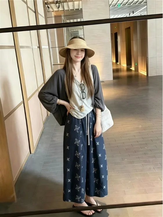 Korean Style Sleeveless Vest Cardigan Print Wide Leg Pants Three Piece Set Summer Sun Protection Lazy Style Women's Slim Fit
Korean Style Sleeveless Vest Cardigan Print Wide Leg Pants Three Piece Set Summer Sun Protection Lazy Style Women's Slim Fit