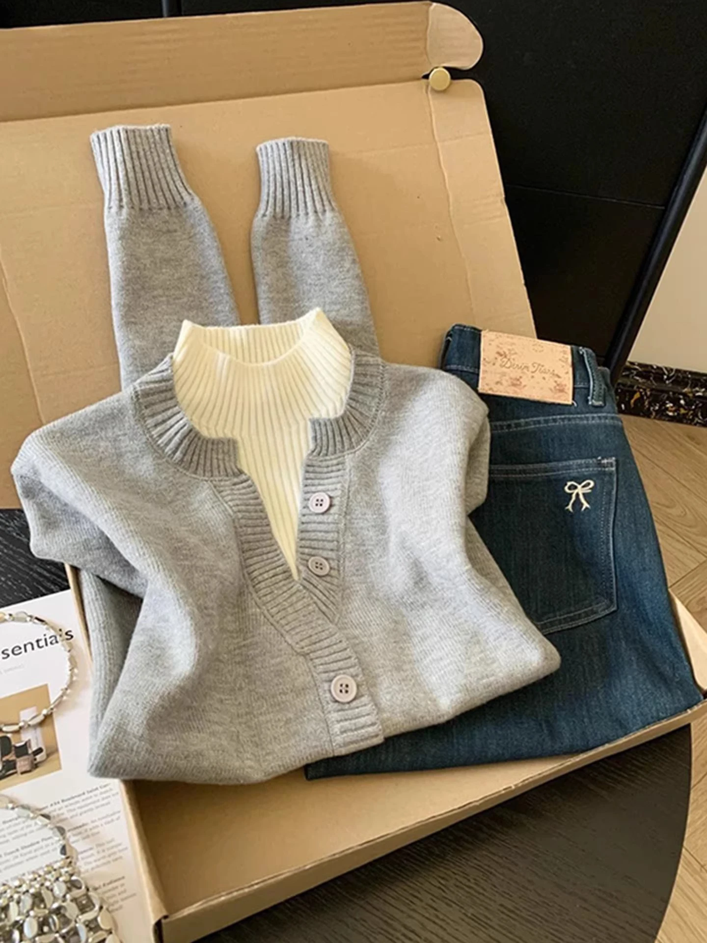 Thiened f-свитер с высоким воротником, осенне-зимний теплый вязаный дизайн, повседневная верхняя одежда для мужчин и женщин
Thiened f-свитер с высоким воротником, осенне-зимний теплый вязаный дизайн, повседневная верхняя одежда для мужчин и женщин