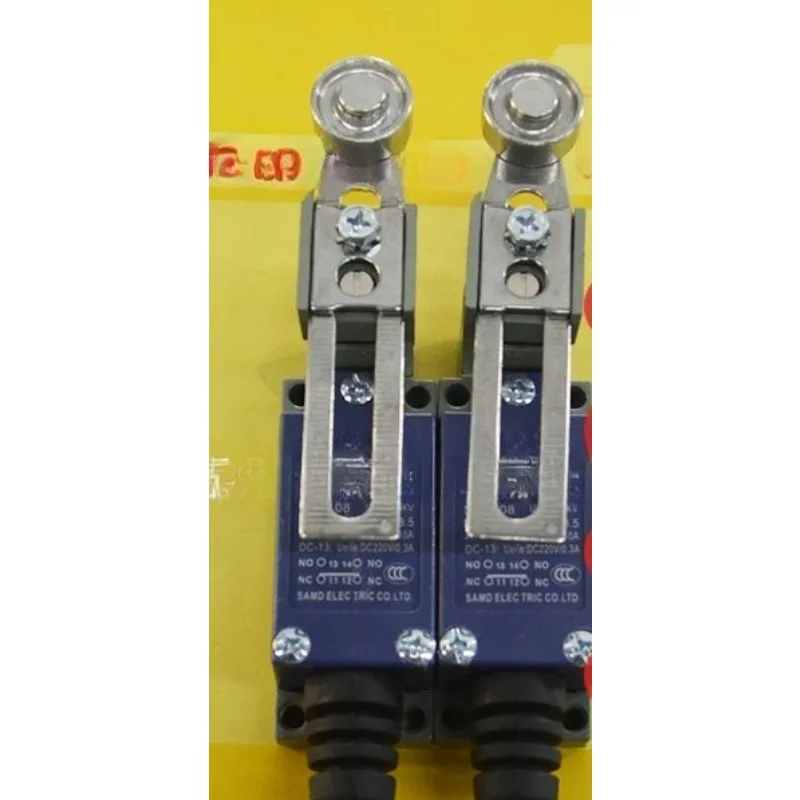 Детали для SD-8108 SD8108 Travel Switch Тайвань SAMD Mountain Electric Концевой выключатель
Детали для SD-8108 SD8108 Travel Switch Тайвань SAMD Mountain Electric Концевой выключатель