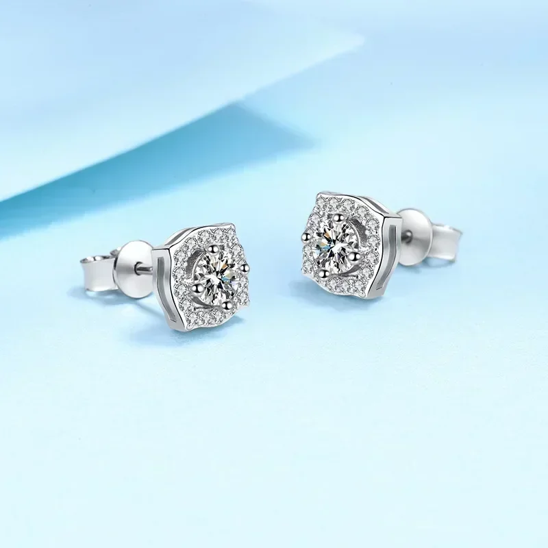 Sparkling 1/2ct Moissanite Diamond Stud Earrings, Platinum Pt950 Niche Temperament Earrings Wedding Fine Jewelry for Women Lover
Sparkling 1/2ct Moissanite Diamond Stud Earrings, Platinum Pt950 Niche Temperament Earrings Wedding Fine Jewelry for Women Lover