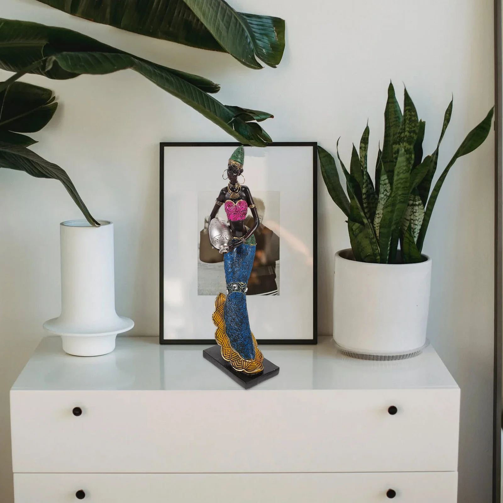 1Pcs African Lady Resin Sculpture Craft Smooth Lines Coffee Shop Decoration Resin African Lady Exotic Decor
1Pcs African Lady Resin Sculpture Craft Smooth Lines Coffee Shop Decoration Resin African Lady Exotic Decor