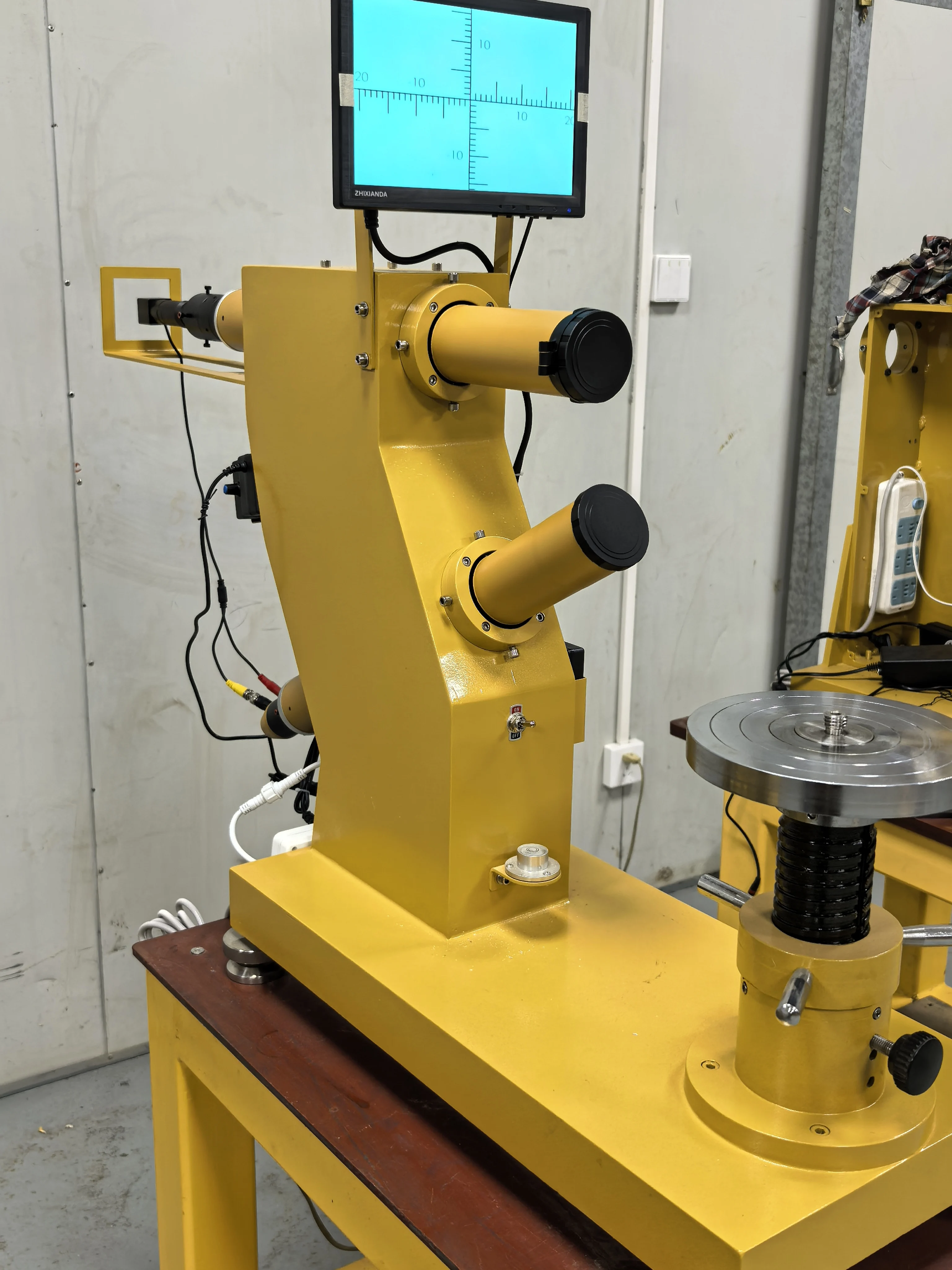 Optical Collimator for F550CCD-2T Laser Total Station Metal Survey Instrument Calibration Tool Table Style
Optical Collimator for F550CCD-2T Laser Total Station Metal Survey Instrument Calibration Tool Table Style