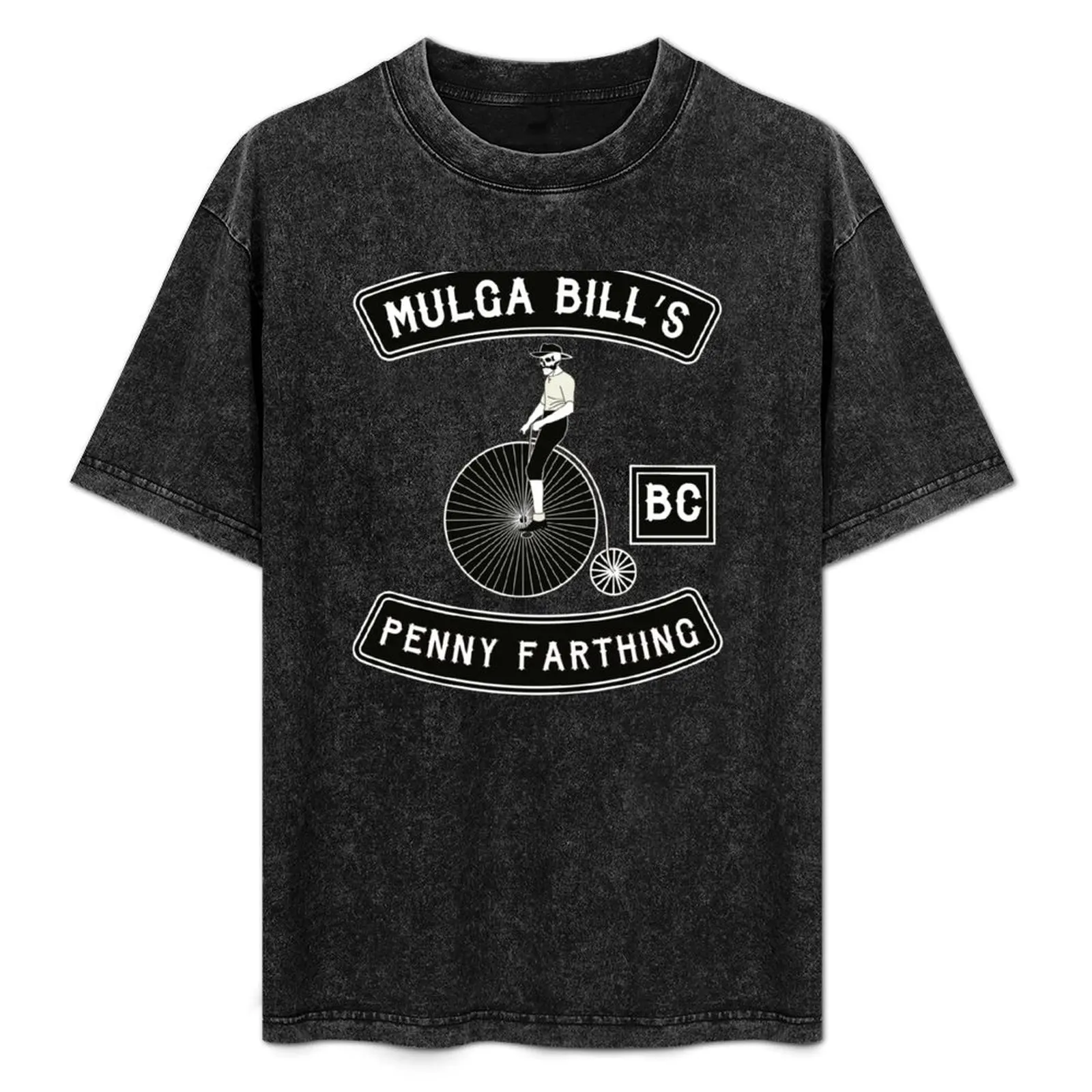 Mulga Bill - Penny Farthing Bicycle Club Patch Tshirt T-Shirt Simple Graphic Design T-Shirt
Mulga Bill - Penny Farthing Bicycle Club Patch Tshirt T-Shirt Simple Graphic Design T-Shirt