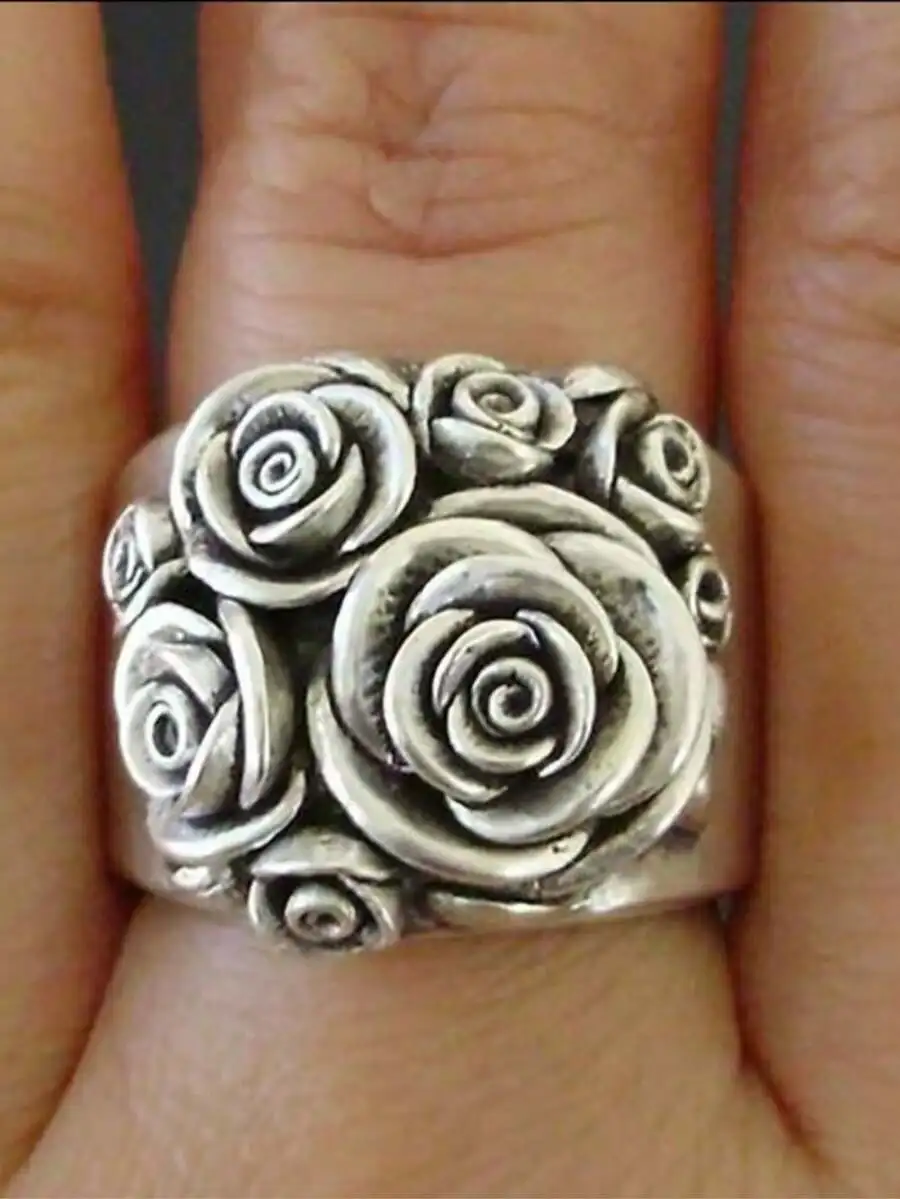 Handcrafted Alloy Floral Ring With Detailed Rose Carving For Ladies
Handcrafted Alloy Floral Ring With Detailed Rose Carving For Ladies