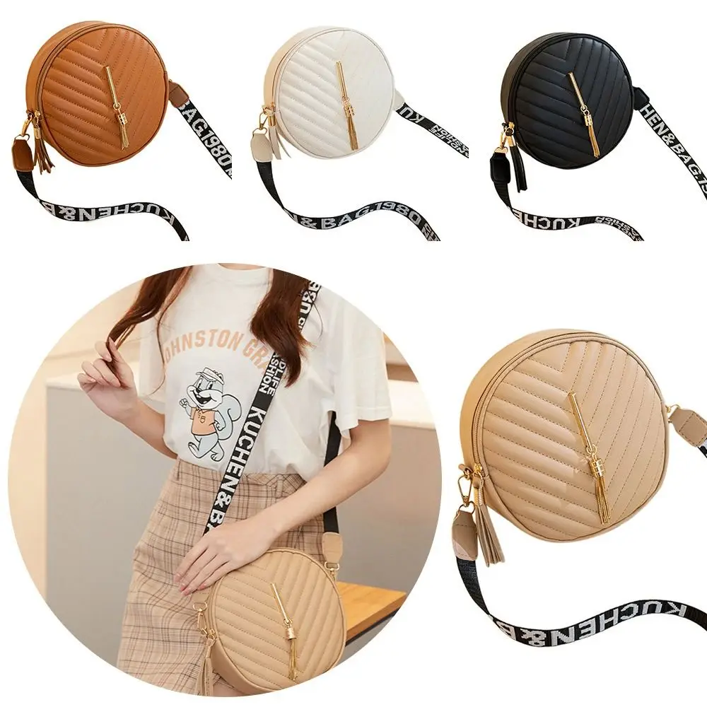 Casual PU Shoulder Bag Large Capacity Embroidery Round Bag Women Handbag Crossbody Bag Women
Casual PU Shoulder Bag Large Capacity Embroidery Round Bag Women Handbag Crossbody Bag Women