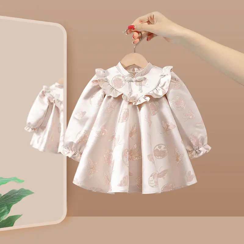 Girls' new Chinese dress 2025 spring new foreign style children's spring dress long-sleeved princess children's year-old dress
Girls' new Chinese dress 2025 spring new foreign style children's spring dress long-sleeved princess children's year-old dress
