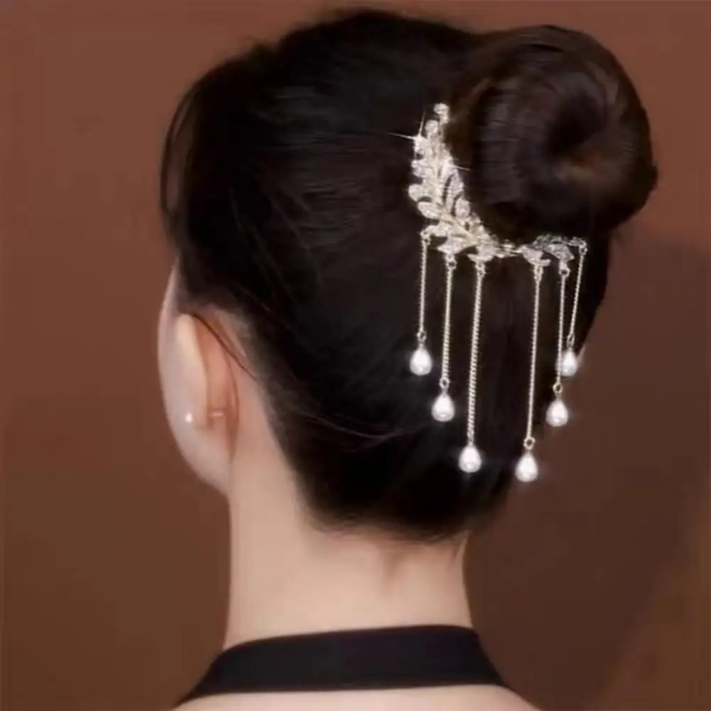 Beautiful Women Barrette Tassel Alloy Anti-rust Women Barrette Smooth Edge Bun Hair Clip Hair Accessories
Beautiful Women Barrette Tassel Alloy Anti-rust Women Barrette Smooth Edge Bun Hair Clip Hair Accessories