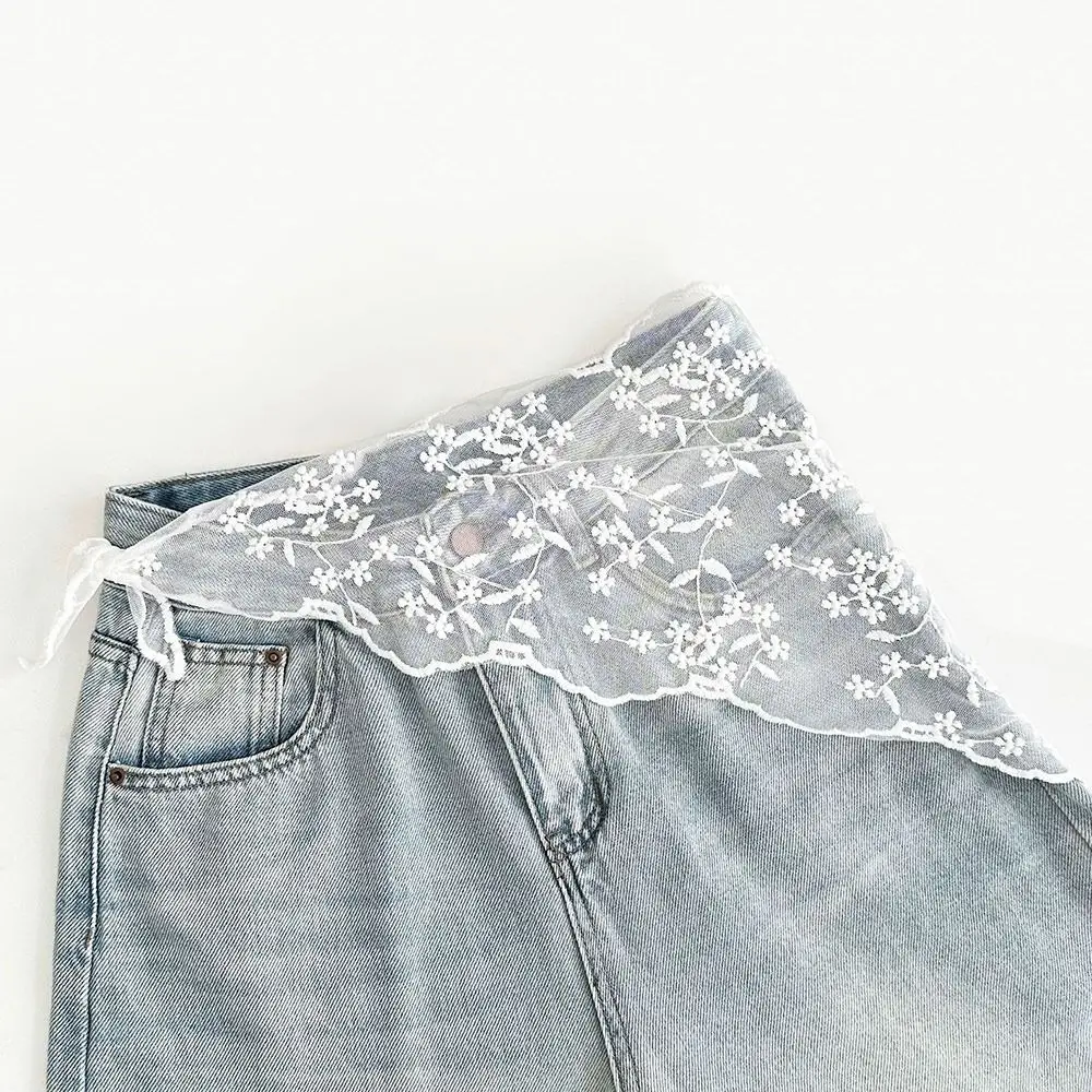 Embroidered Lace Triangle Headscarf White Hollow-out Hair Bandana Woven Floral Pastoral Style Hair Scarf Wraps for Women Girls
Embroidered Lace Triangle Headscarf White Hollow-out Hair Bandana Woven Floral Pastoral Style Hair Scarf Wraps for Women Girls