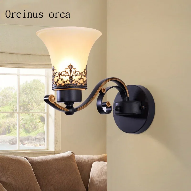 European style retro simple wall lamp living room bedroom dining room wall decoration lamp American Creative iron wall lamp
European style retro simple wall lamp living room bedroom dining room wall decoration lamp American Creative iron wall lamp