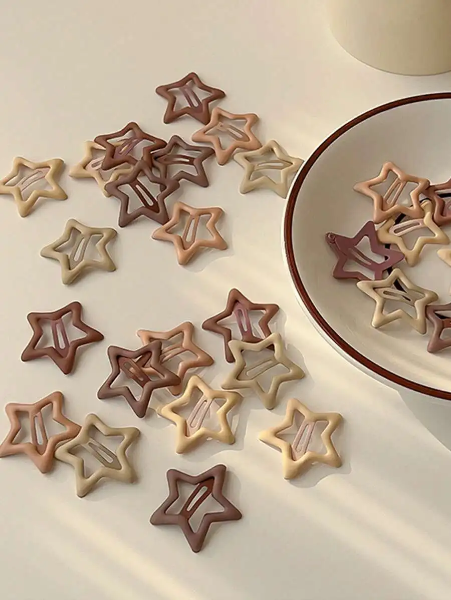 20pcs/Set Matte Metallic Star Hair Clips, Fashion Mini Hairpins, Y2K Cute Accessories Suitable For Daily Use
20pcs/Set Matte Metallic Star Hair Clips, Fashion Mini Hairpins, Y2K Cute Accessories Suitable For Daily Use