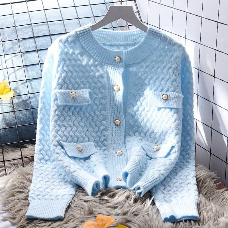 Women 2023 Autumn Winter Fashion Short Sweater Coats Female Loose Knitted Overcoats Ladies Solid Color Cardigan Jackets S557
Women 2023 Autumn Winter Fashion Short Sweater Coats Female Loose Knitted Overcoats Ladies Solid Color Cardigan Jackets S557