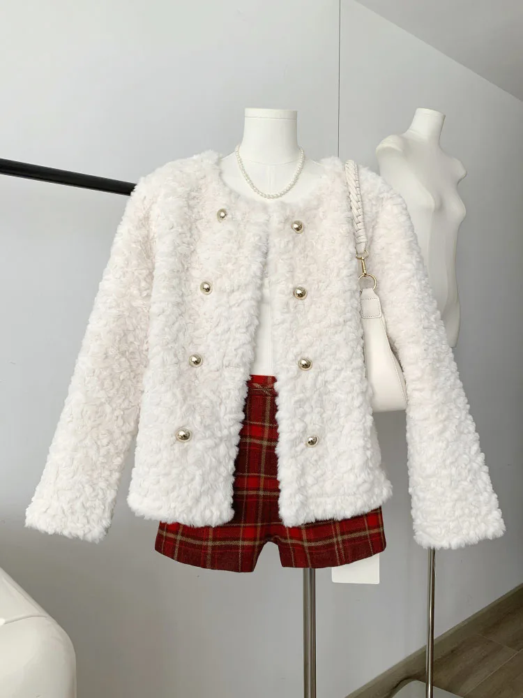 Winter Style Double Breasted Ladies Lamb Wool Coat Round Neck Stylish Warm Lazy Cotton Coat Ladies Elegant Coat
Winter Style Double Breasted Ladies Lamb Wool Coat Round Neck Stylish Warm Lazy Cotton Coat Ladies Elegant Coat