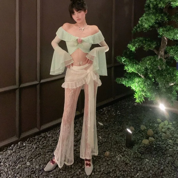 Off Shoulder Ruffles Flare Sleeve Tops Women+ Sexy Lace Hollow Out Thin Pants+ White Apron Summer New Three Piece Sets
Off Shoulder Ruffles Flare Sleeve Tops Women+ Sexy Lace Hollow Out Thin Pants+ White Apron Summer New Three Piece Sets