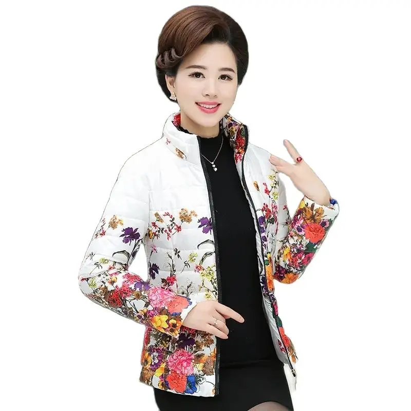 Middle-Aged Elderly Women's Cotton-Padded Clothes 2023 Autumn Winter Coats Fashion Printed Thin Down Cotton Jackets Pikes Tops
Middle-Aged Elderly Women's Cotton-Padded Clothes 2023 Autumn Winter Coats Fashion Printed Thin Down Cotton Jackets Pikes Tops