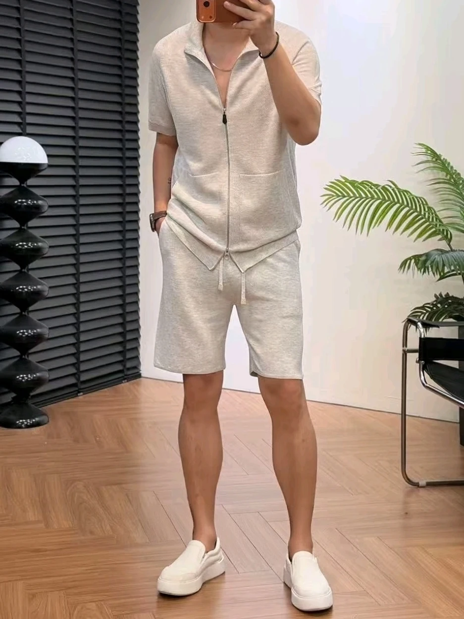 Summer Men's New Classic Loose Casual Set Fashionable Versatile High-End Feel Individuality Standard Fit Short Sleeve Zipper
Summer Men's New Classic Loose Casual Set Fashionable Versatile High-End Feel Individuality Standard Fit Short Sleeve Zipper