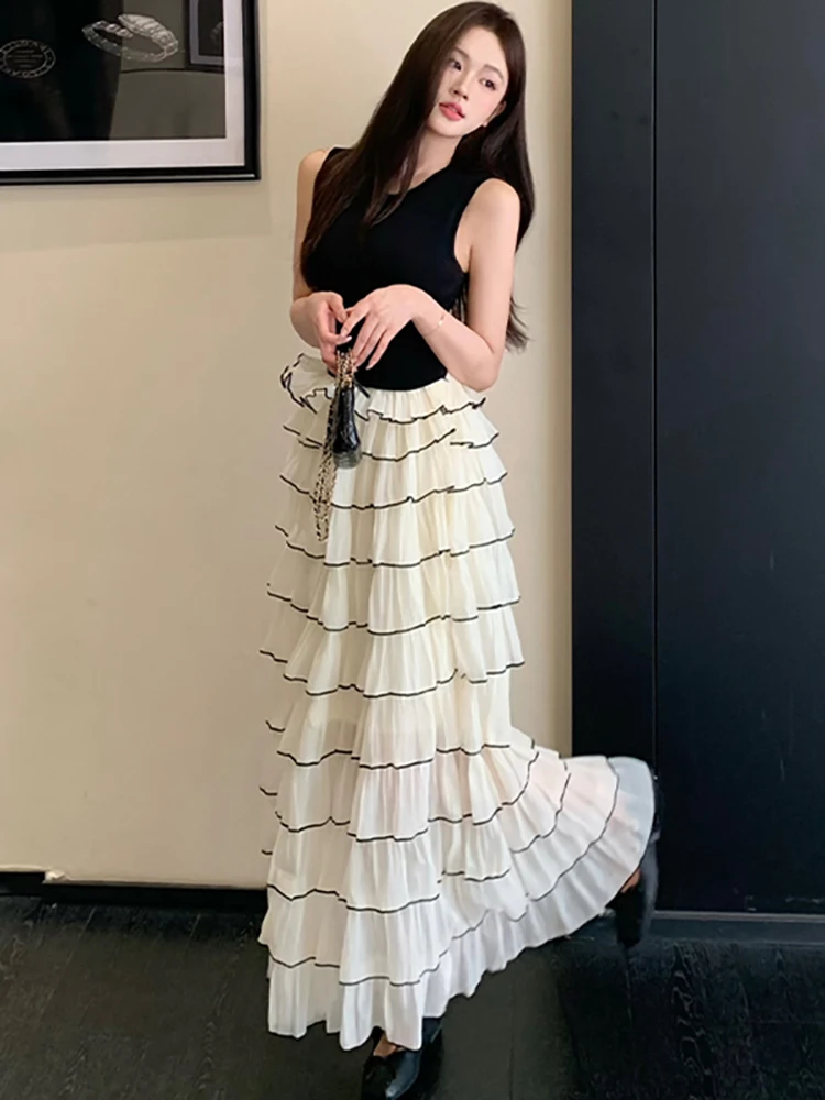2026 Black Patchwork White Ruffled Long Dress Women Elegant Sleeveless Chic Fake Two Piece Dress Summer Korean Bodycon Vestidos
2026 Black Patchwork White Ruffled Long Dress Women Elegant Sleeveless Chic Fake Two Piece Dress Summer Korean Bodycon Vestidos