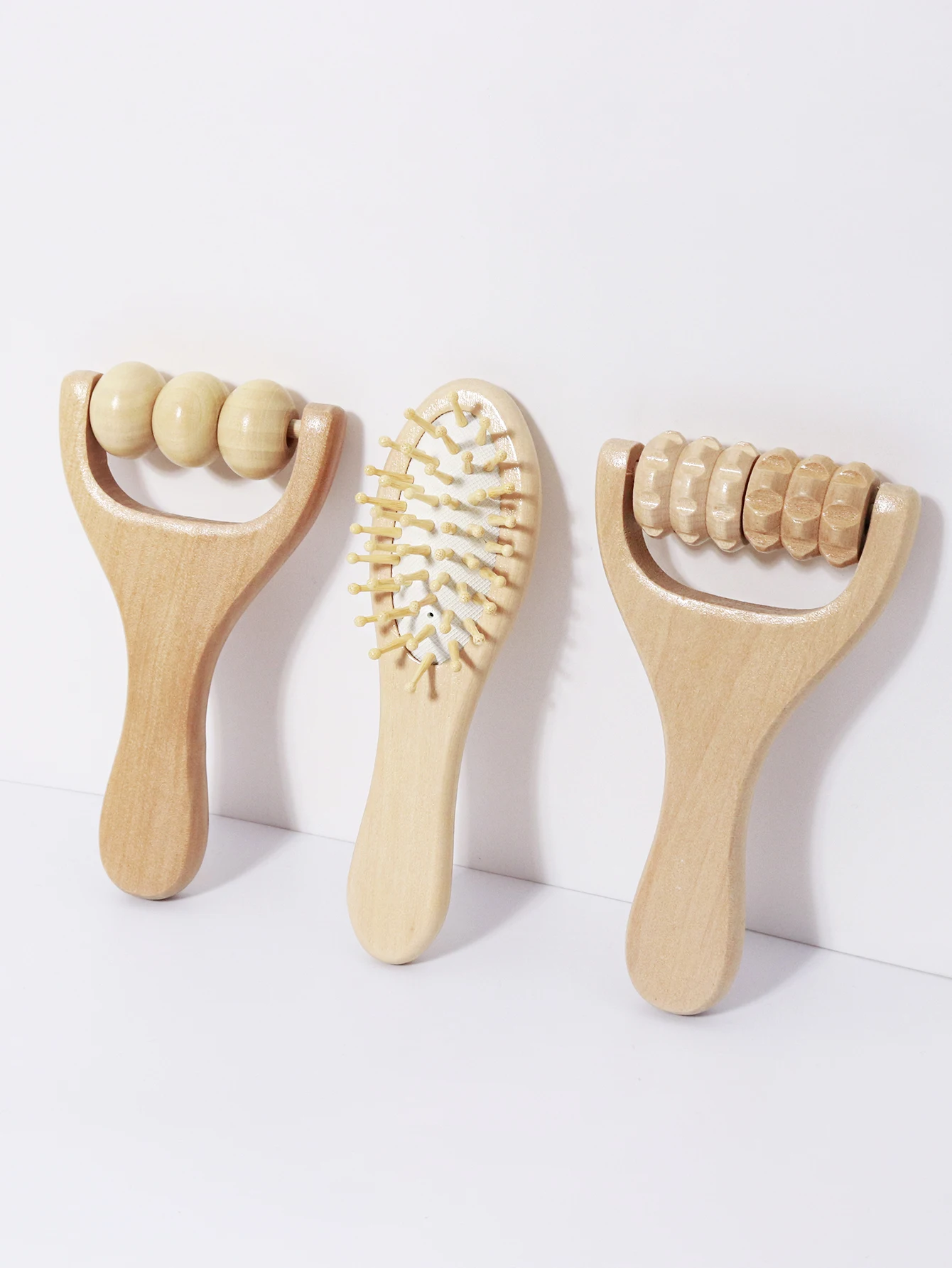 2pcs scalp massage set, air cushion comb, natural wood, used to relieve head and body, gift set, special for real hair wigs
2pcs scalp massage set, air cushion comb, natural wood, used to relieve head and body, gift set, special for real hair wigs