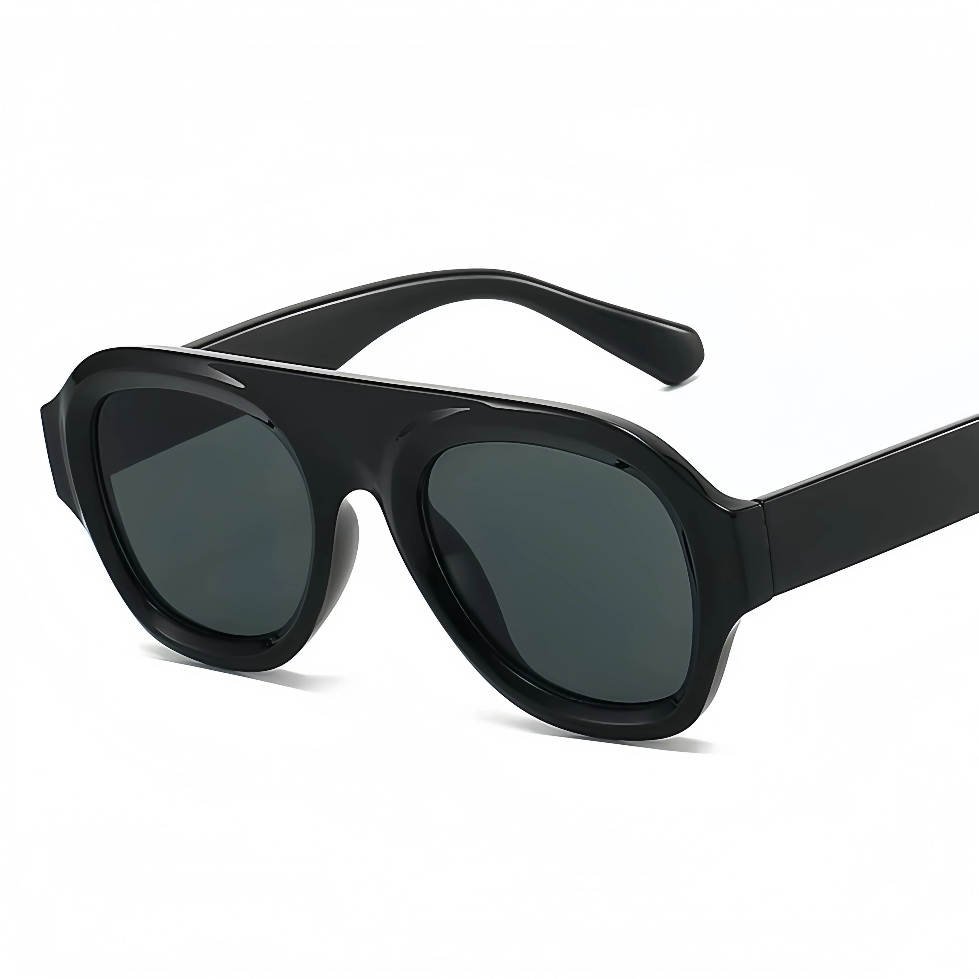 Men and women's fashionable trend horn-rimmed outdoor travel decorative versatile UV-protective sunglasses
Men and women's fashionable trend horn-rimmed outdoor travel decorative versatile UV-protective sunglasses