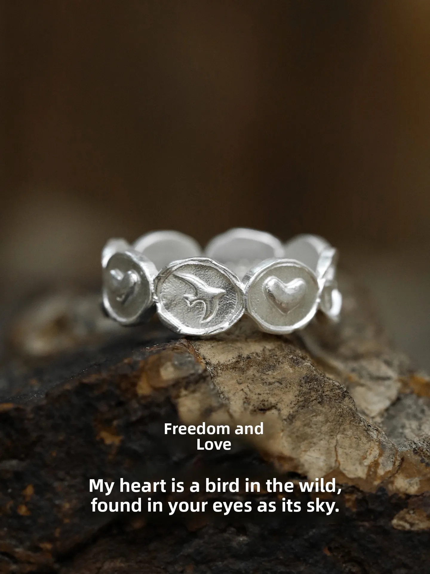 Handmade Silver Couple Rings Original Love And Freedom 520 Valentine's Day Gift Heart And Bird Rings Fashionable Commute Style
Handmade Silver Couple Rings Original Love And Freedom 520 Valentine's Day Gift Heart And Bird Rings Fashionable Commute Style