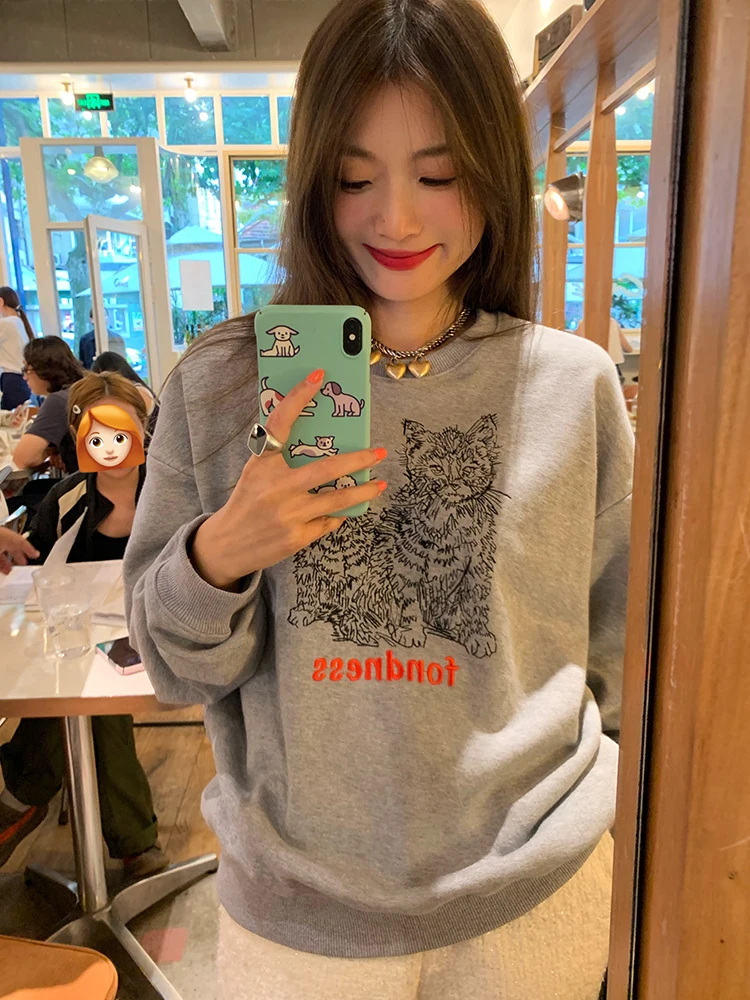 Oversize round Neck Hoodie Sweatshirt Grey Color Korean Style Commute Fashion Organic Cotton Material Short Length Loose Fit
Oversize round Neck Hoodie Sweatshirt Grey Color Korean Style Commute Fashion Organic Cotton Material Short Length Loose Fit