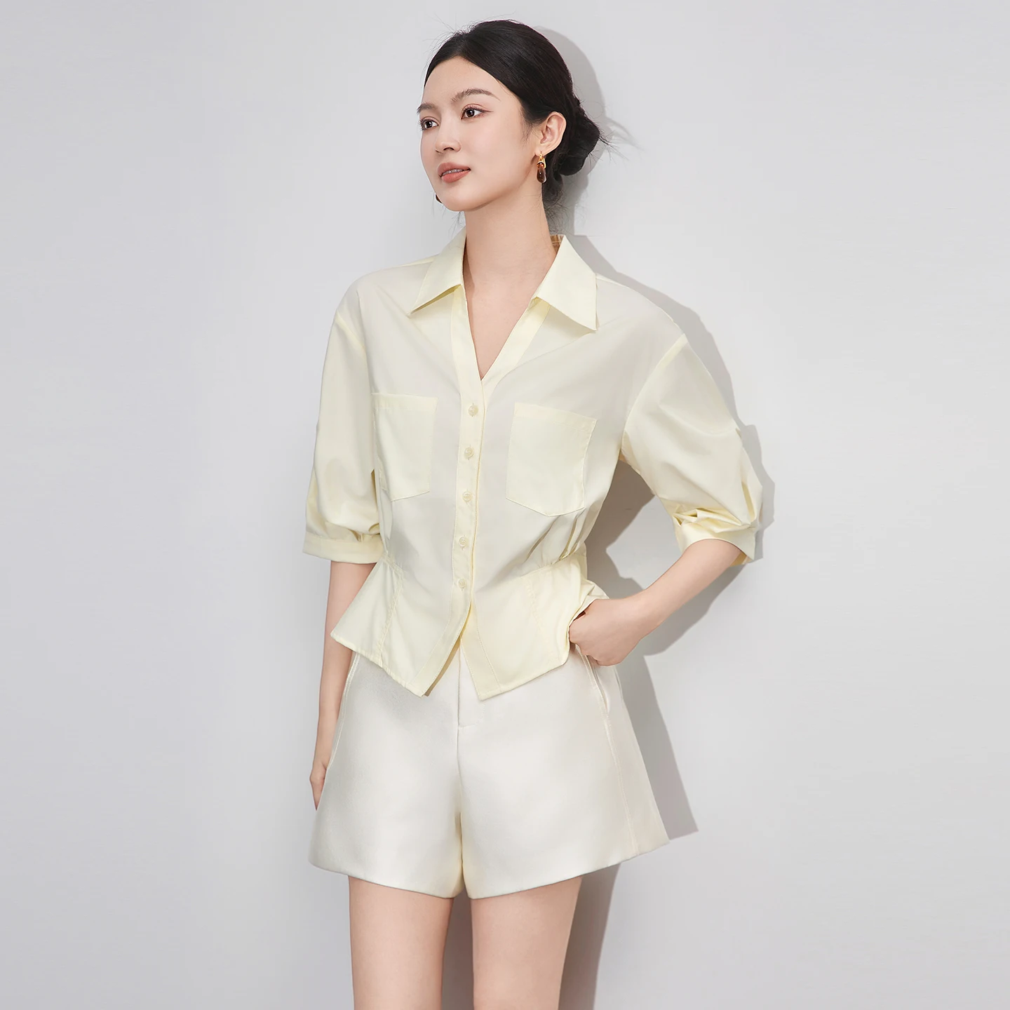 New 2025 Women Elegant Youthful 3/4 Sleeve Waist Tied Slimming Blouse Top Unique Intellectual Design Cardigan Shirt Spring 
New 2025 Women Elegant Youthful 3/4 Sleeve Waist Tied Slimming Blouse Top Unique Intellectual Design Cardigan Shirt Spring