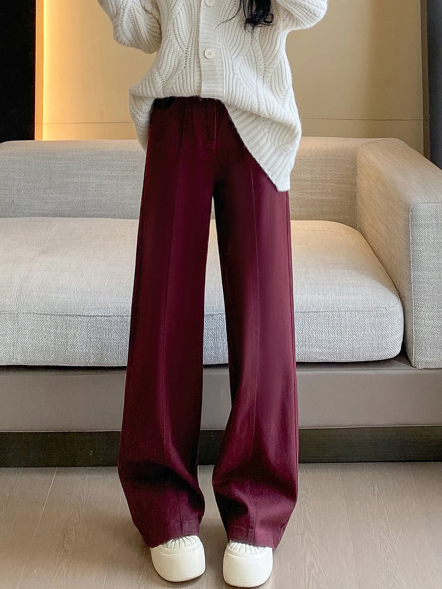 Весна 2026: Женские повседневные брюки с высокой талией, свободного кроя, не мнущиеся, широкие штанины, прямые, в пол, для работы
Весна 2026: Женские повседневные брюки с высокой талией, свободного кроя, не мнущиеся, широкие штанины, прямые, в пол, для работы