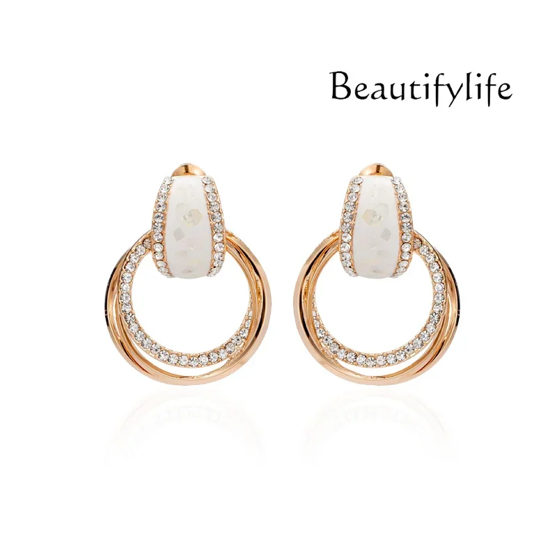 Earrings sterling silver niche unique new high-end sense light luxury temperament designer exquisite
Earrings sterling silver niche unique new high-end sense light luxury temperament designer exquisite