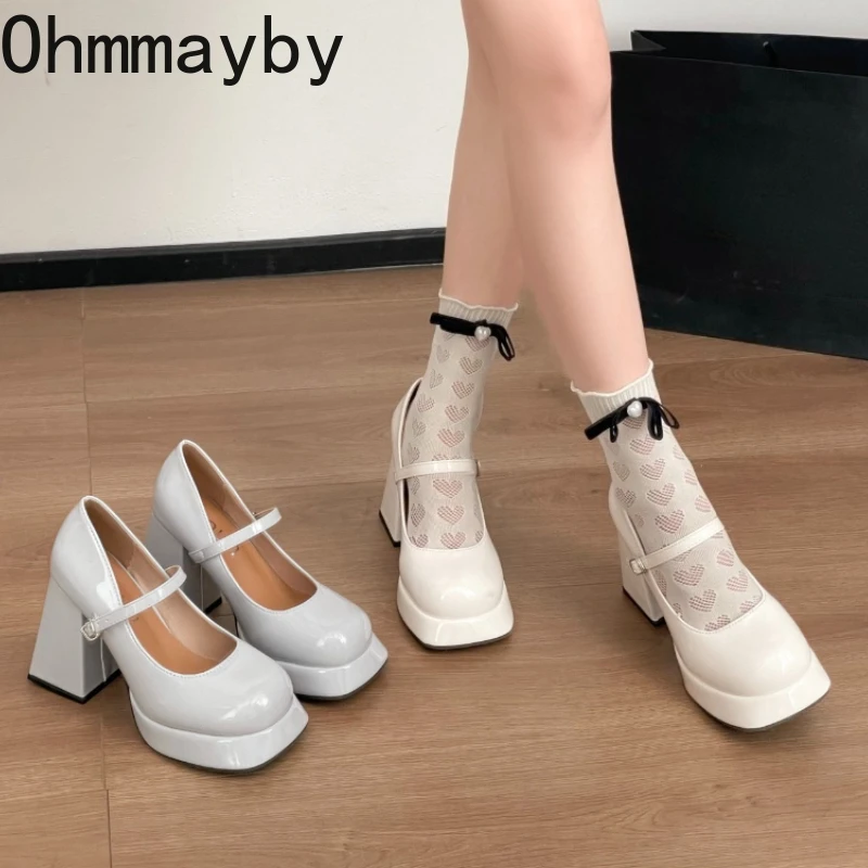 Женские туфли-лодочки на платформе для ночного клуба, женские элегантные туфли Мэри Джейн на толстом высоком каблуке для свадебной вечеринки, новинка 2026, весенне-осенняя обувь
Женские туфли-лодочки на платформе для ночного клуба, женские элегантные туфли Мэри Джейн на толстом высоком каблуке для свадебной вечеринки, новинка 2026, весенне-осенняя обувь